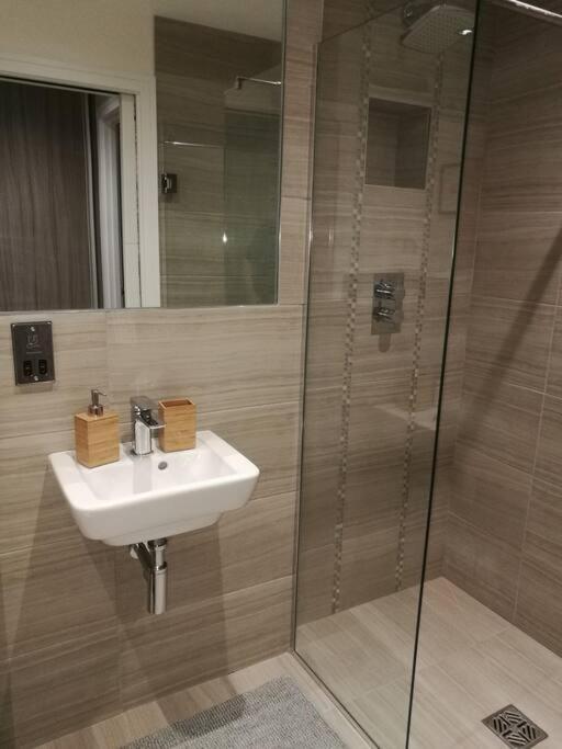 21 The Cocoa Suites يورك المظهر الخارجي الصورة